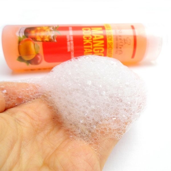 Natürliches Duschgel für Haut und Haar Mango-Cocktail